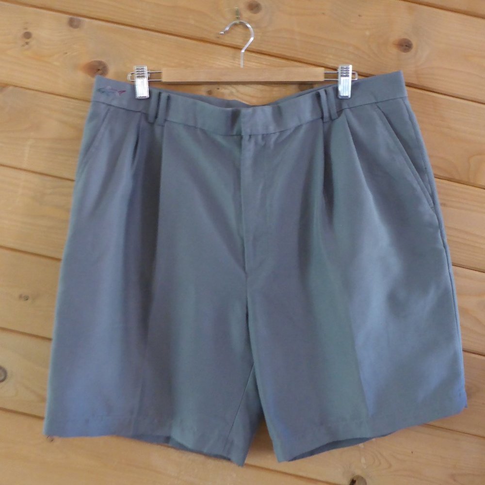 Greg Norman Khaki Olive Green Gray Men's Shorts Casual Golf Pants 38